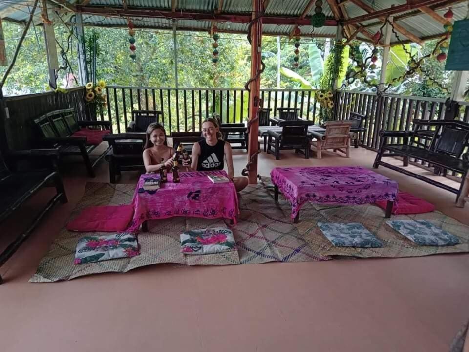 Sun Valley Backpackers Inn El Nido Exterior photo