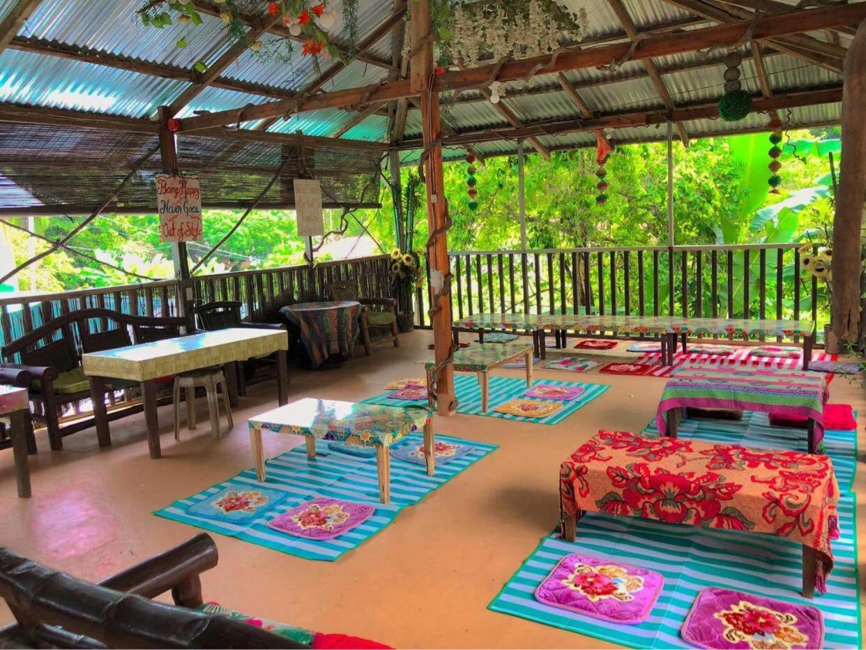Sun Valley Backpackers Inn El Nido Exterior photo